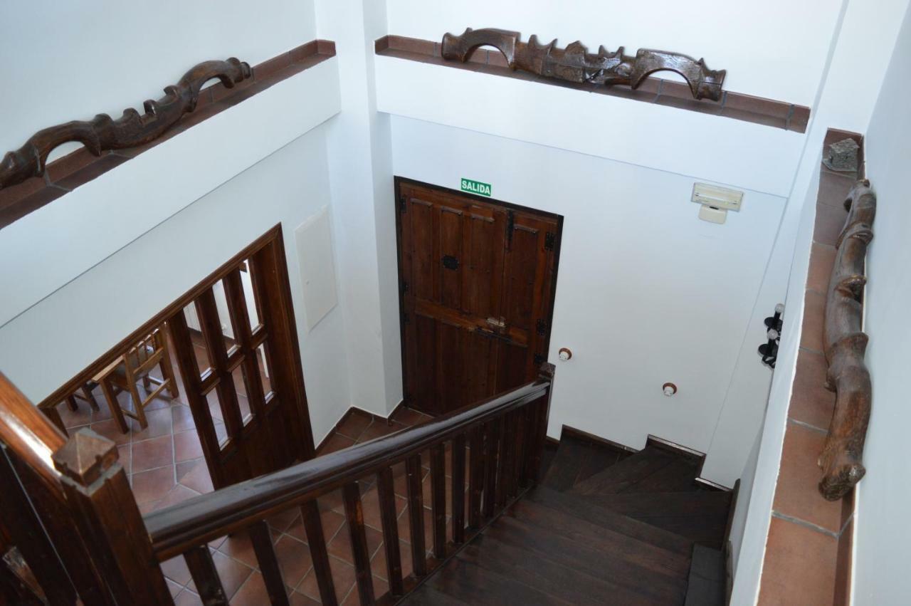 Las Estrebedes Casa Rural Guest House Caminomorisco Exterior photo
