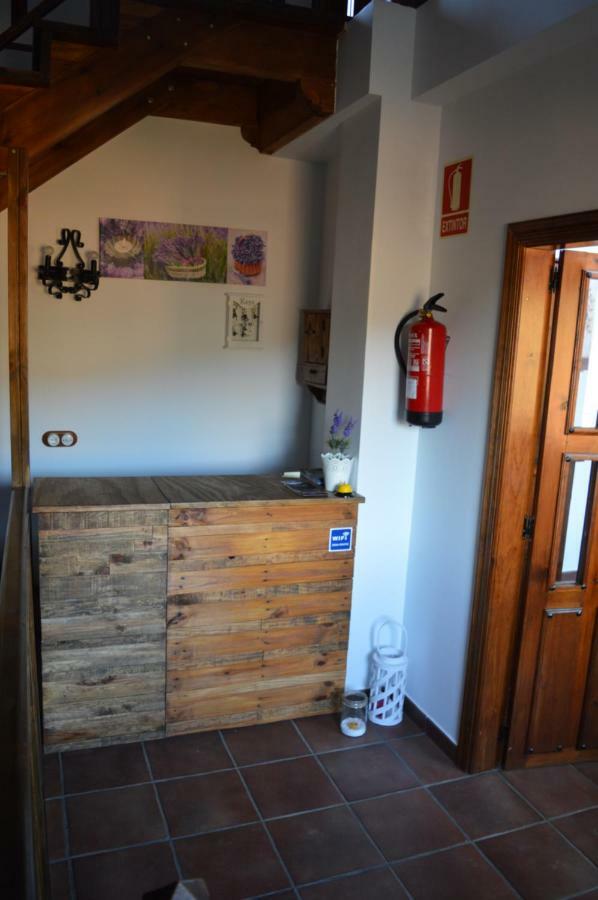 Las Estrebedes Casa Rural Guest House Caminomorisco Exterior photo