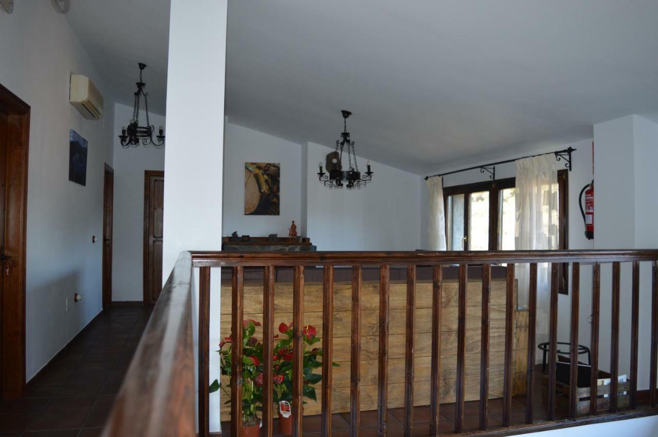 Las Estrebedes Casa Rural Guest House Caminomorisco Exterior photo